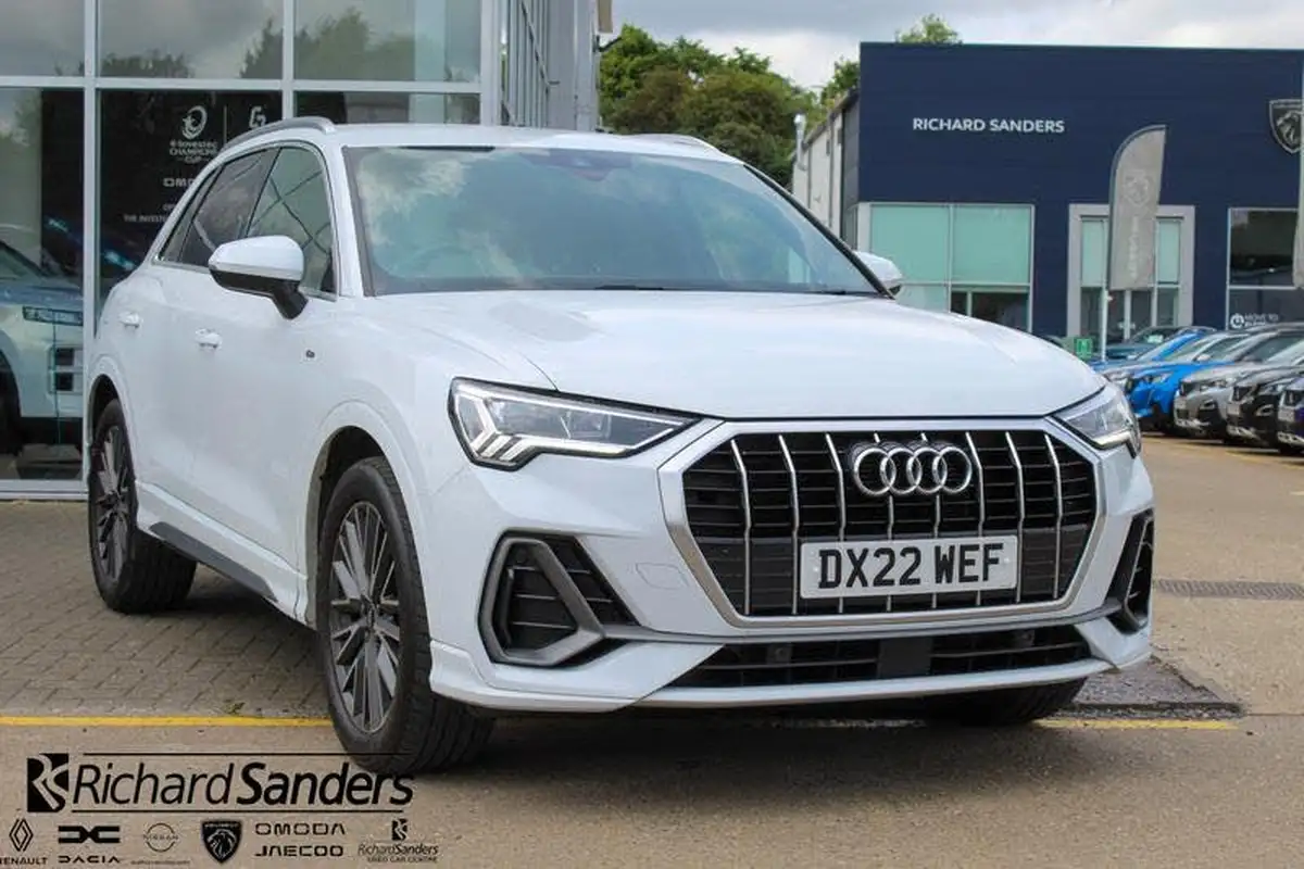 2022-audi-q3-15-35-tfsi-s-line-cod-station-wagon-tronic-big-0