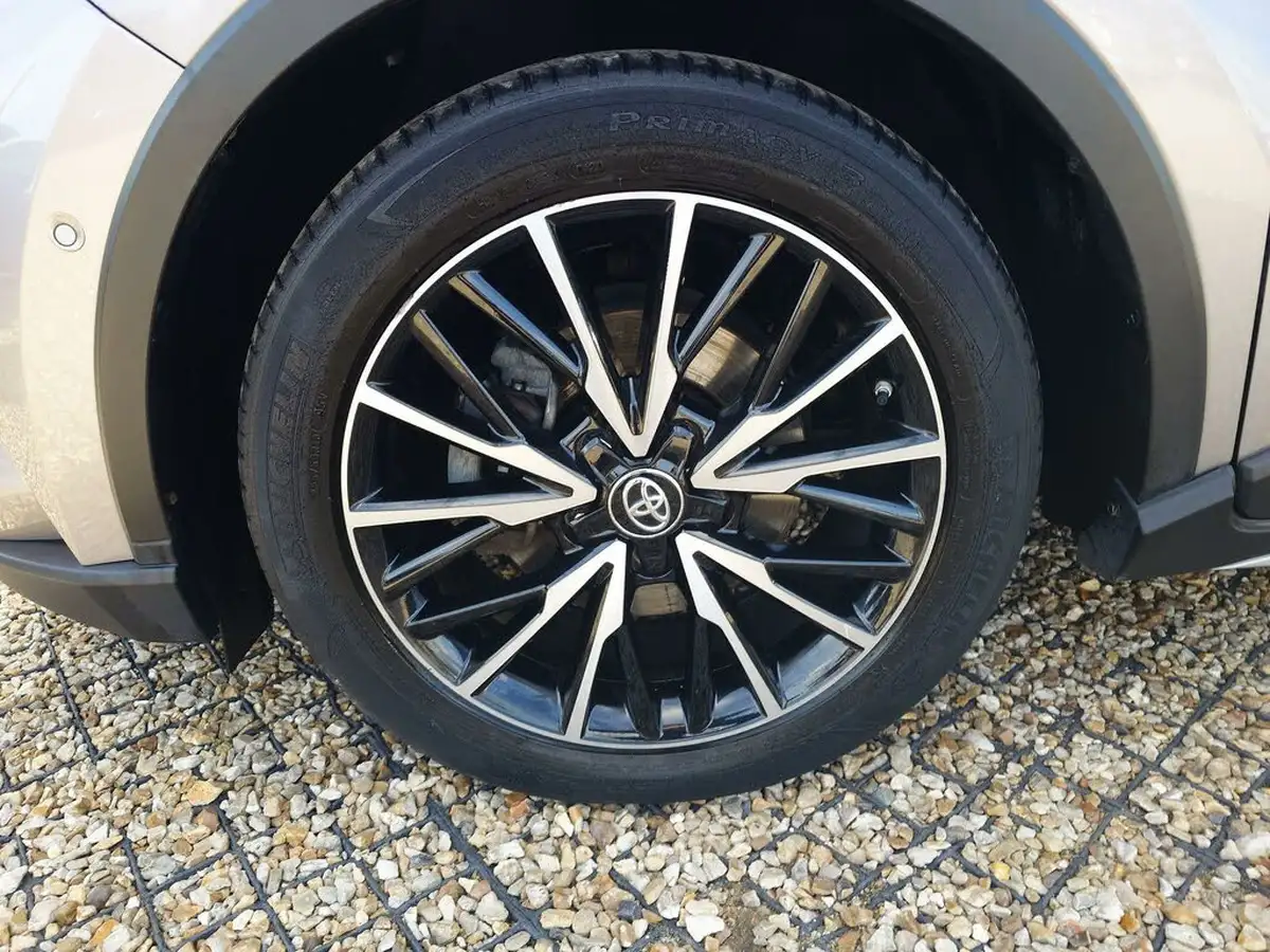 2020-toyota-c-hr-18-vvt-i-excel-big-11