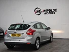 2012-ford-focus-10-zetec-100ps-hatchback-small-7