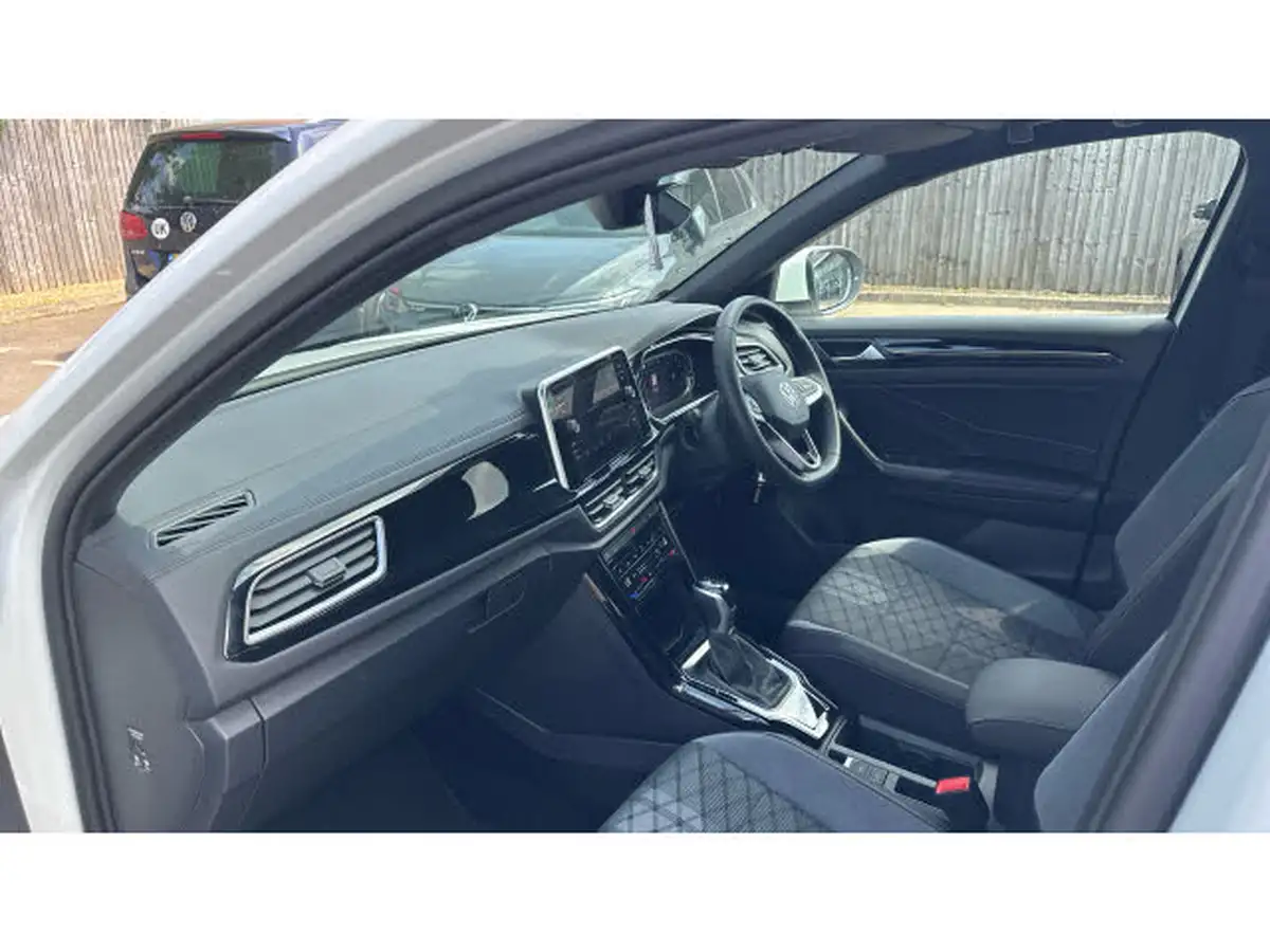 2024-volkswagen-t-roc-15-tsi-r-line-hatchback-5d-dsg-big-8