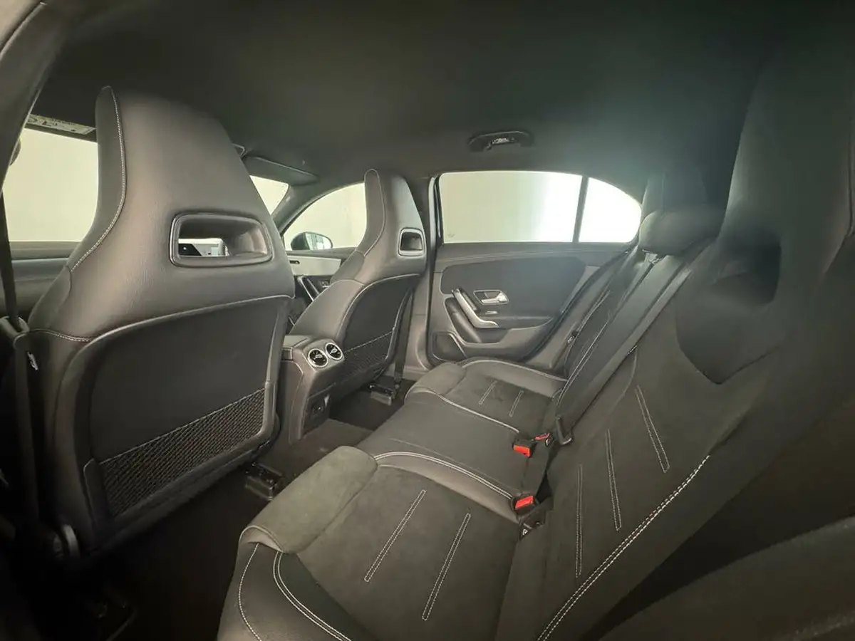 2022-mercedes-benz-a-class-13-a180-amg-line-executive-edition-hatchback-5d-7g-dct-big-13