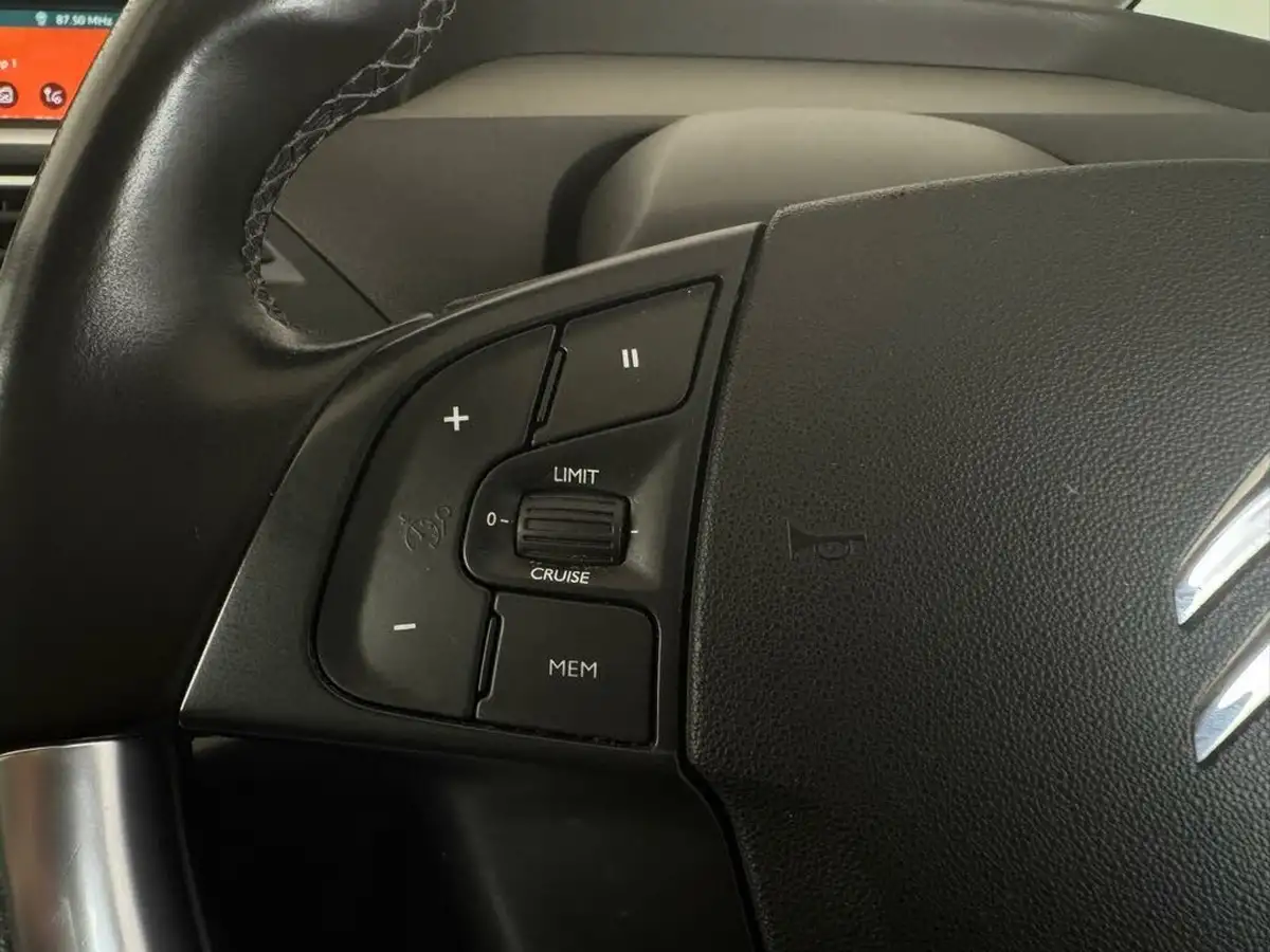 2019-citroen-grand-c4-spacetourer-12-puretech-flair-big-16