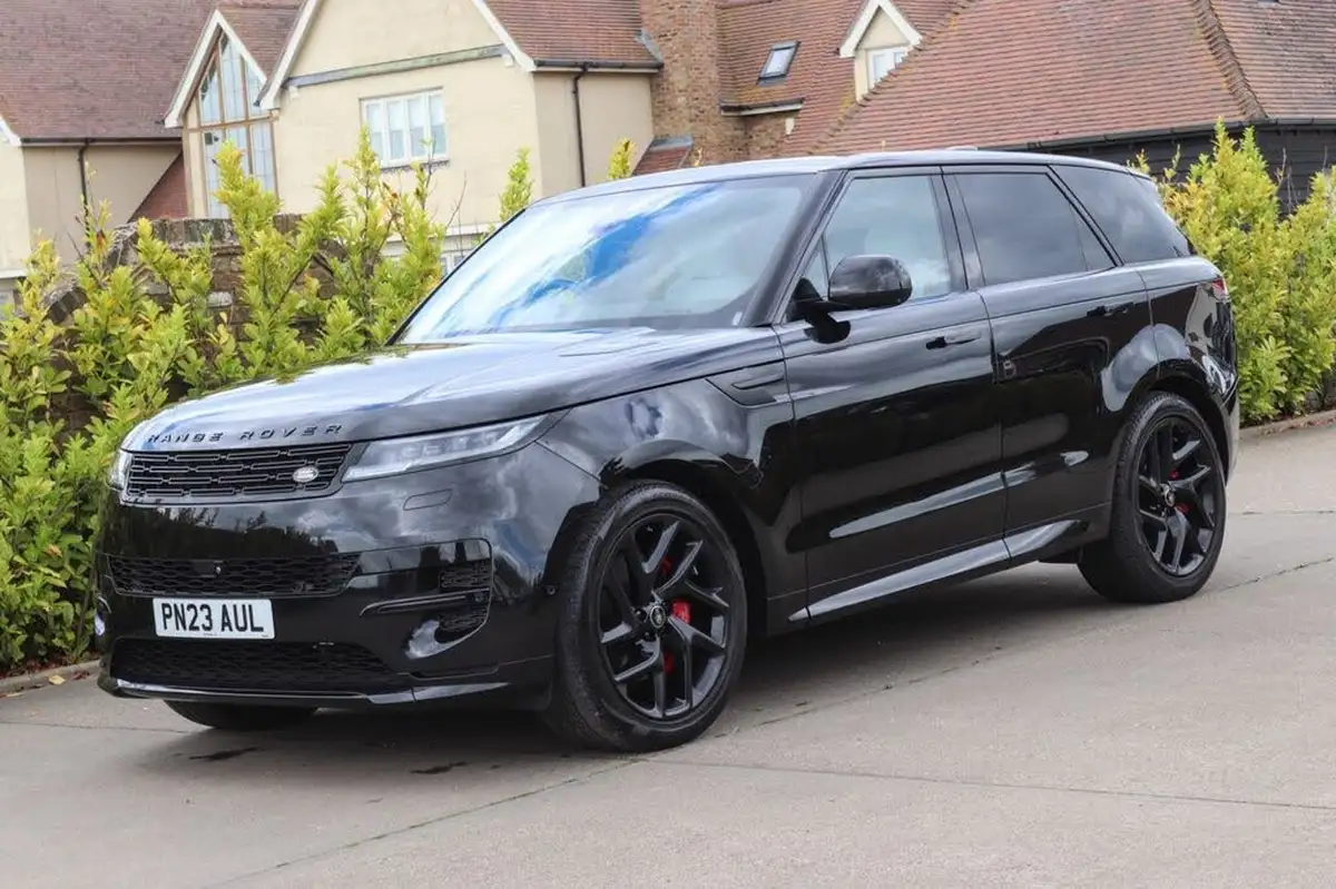 2023-land-rover-range-rover-sport-30-d300-dynamic-se-big-3