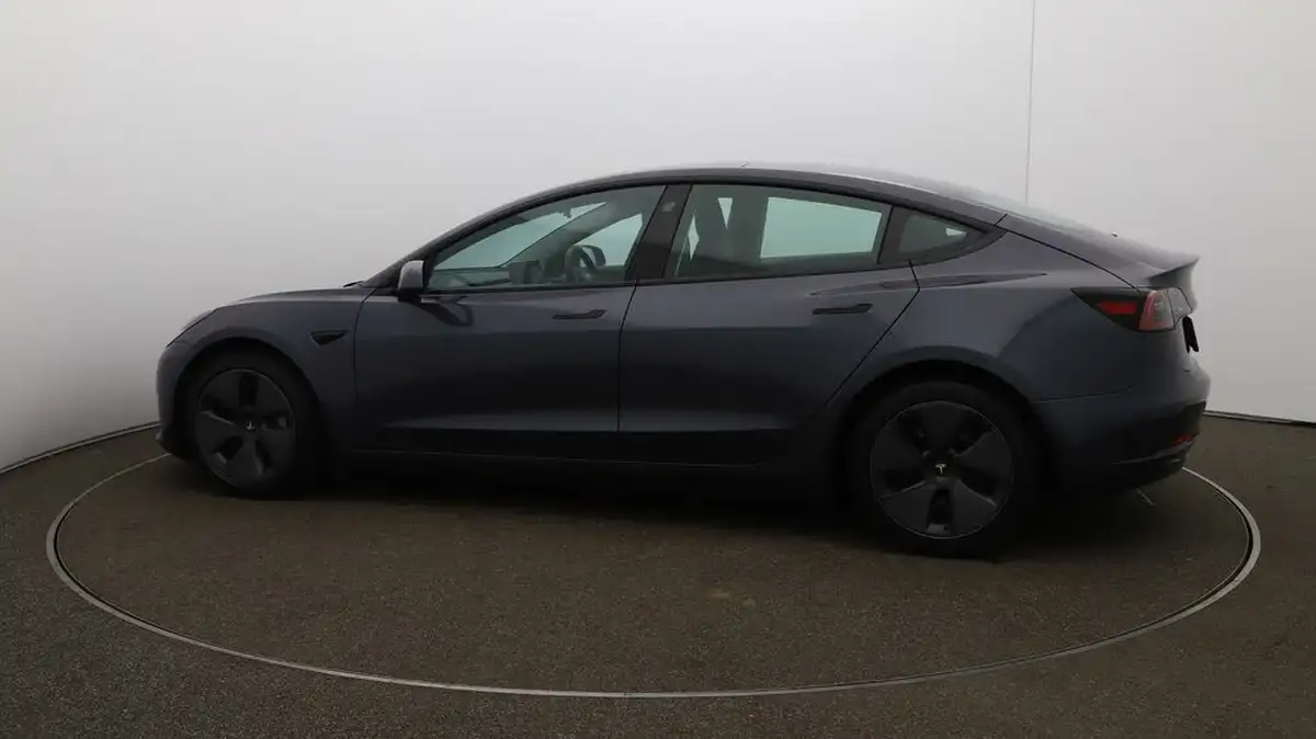 2021-tesla-model-3-e-long-range-awd-big-50