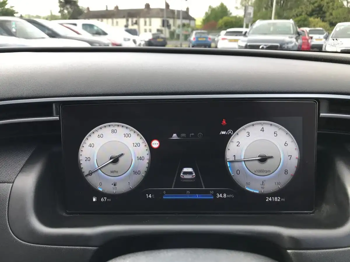 2022-hyundai-tucson-16-t-gdi-ultimate-150ps-big-28