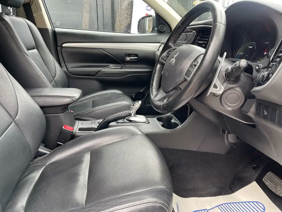 2015-mitsubishi-outlander-20-gx3h-5st-big-22