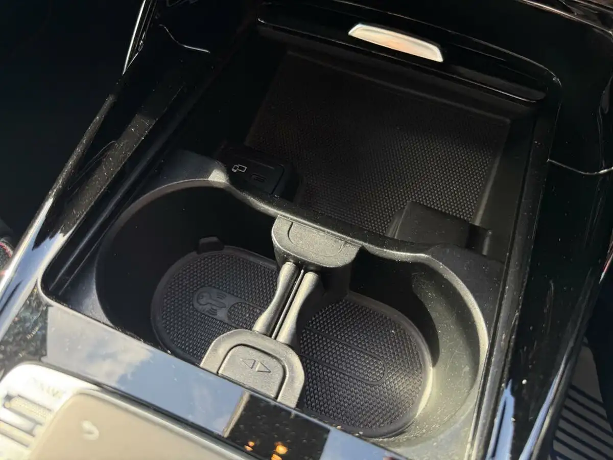 2019-mercedes-benz-a-class-20-a35-amg-premium-plus-hatchback-5d-big-64