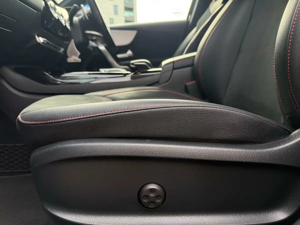 2019-mercedes-benz-a-class-20-a35-amg-premium-plus-hatchback-5d-big-40