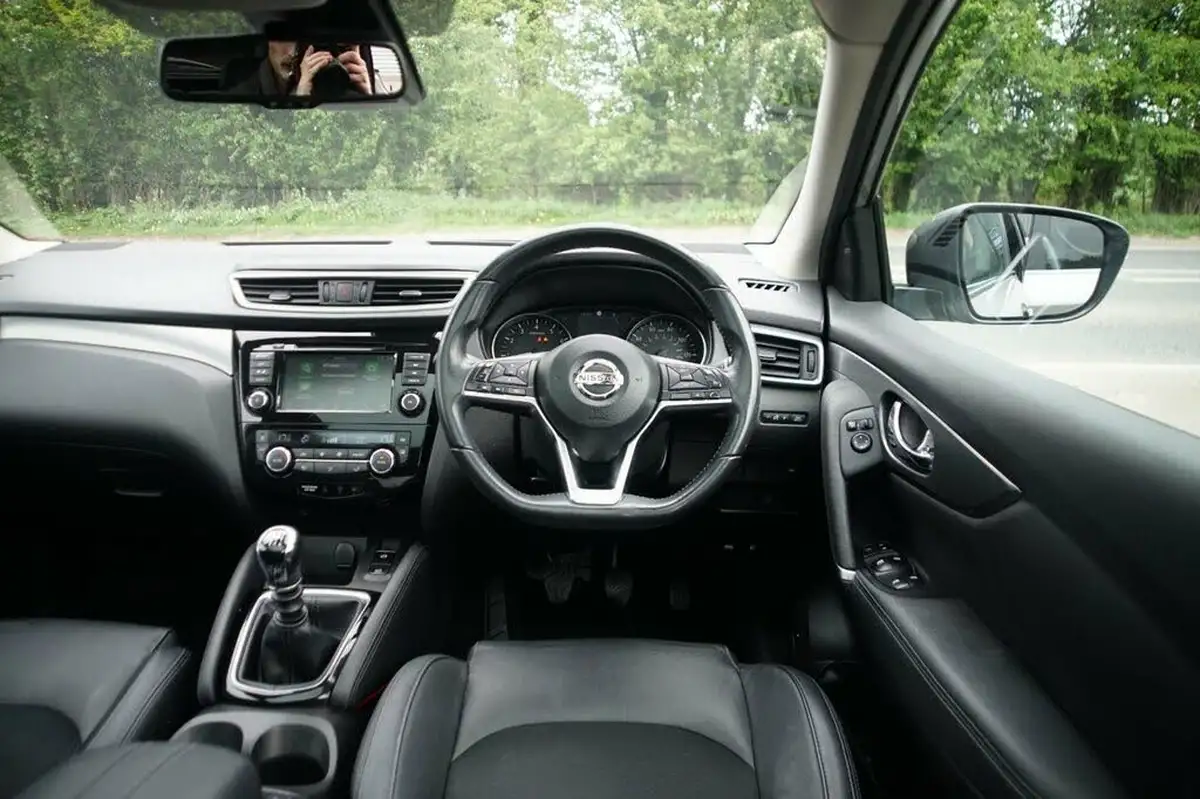 2019-nissan-qashqai-13-dig-t-tekna-140ps-big-9
