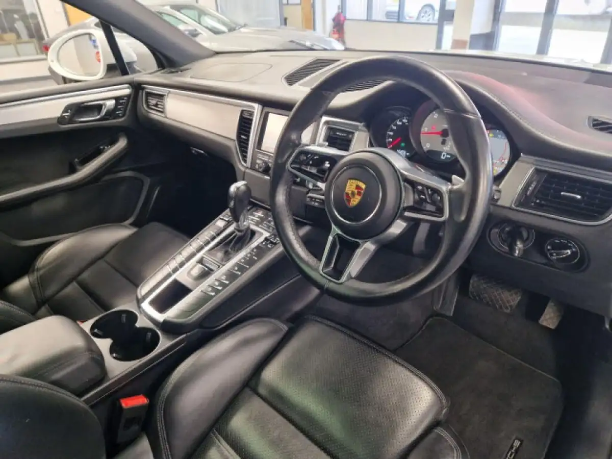 2014-porsche-macan-30td-s-big-25