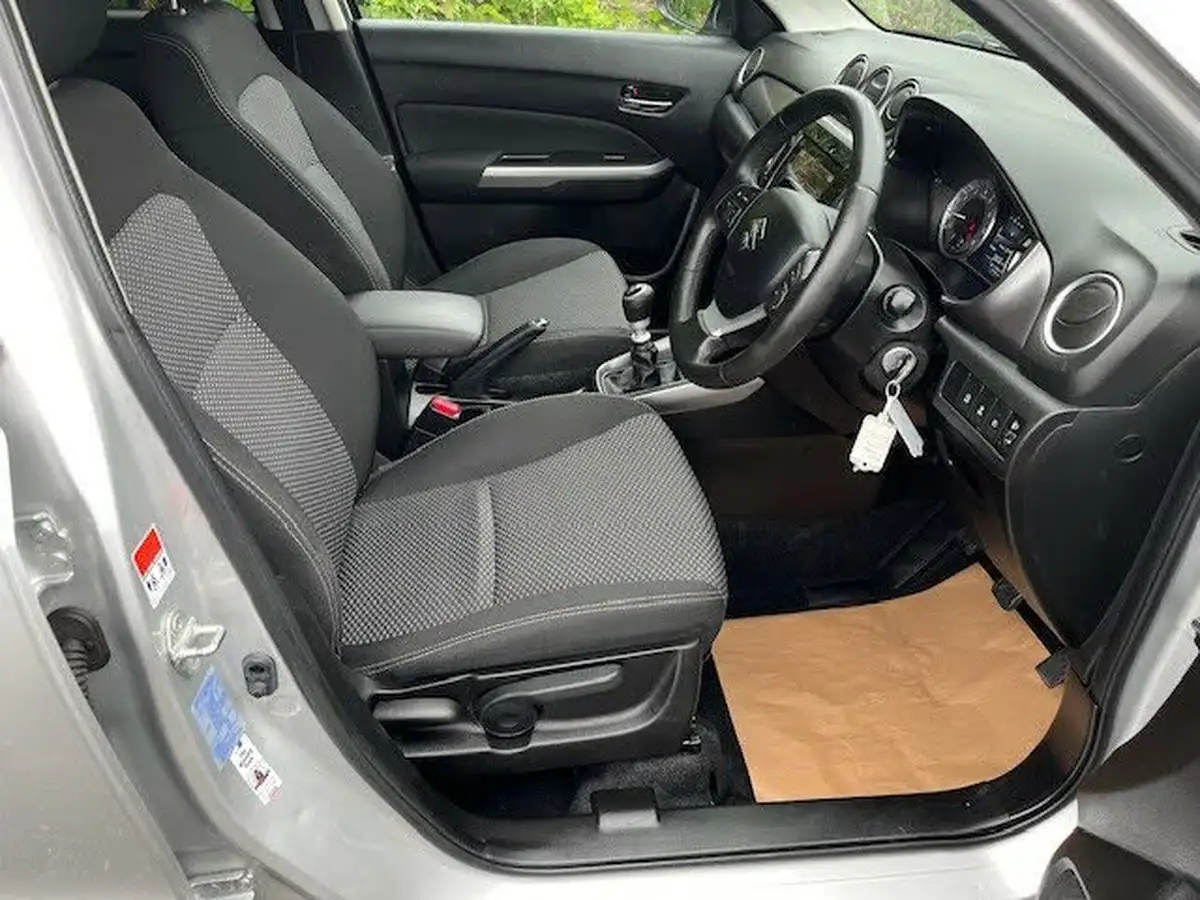 2019-suzuki-vitara-14-boosterjet-sz-t-big-10