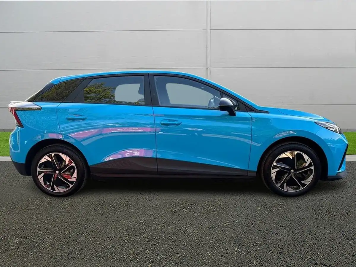2023-mg-mg4-e-se-ev-203ps-long-big-7