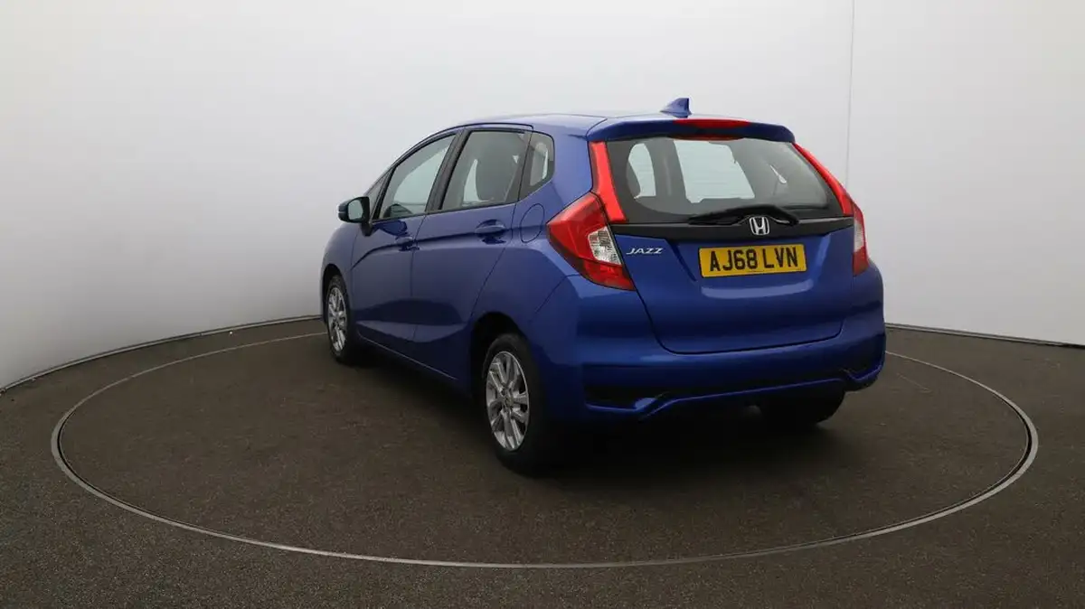 2018-honda-jazz-13-i-vtec-se-big-59