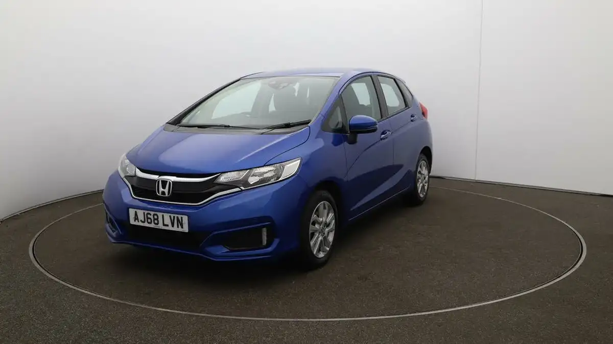 2018-honda-jazz-13-i-vtec-se-big-35