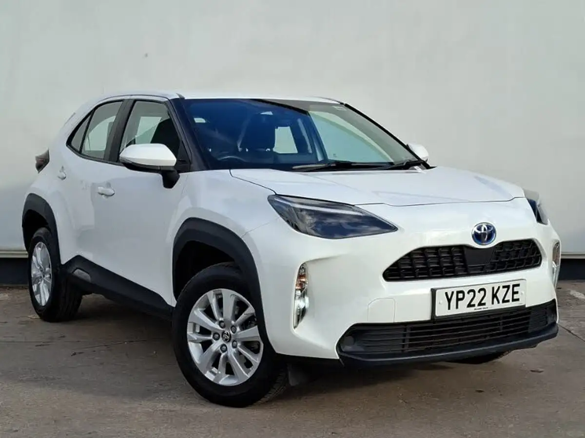 2022-toyota-yaris-cross-15-vvt-i-icon-big-0