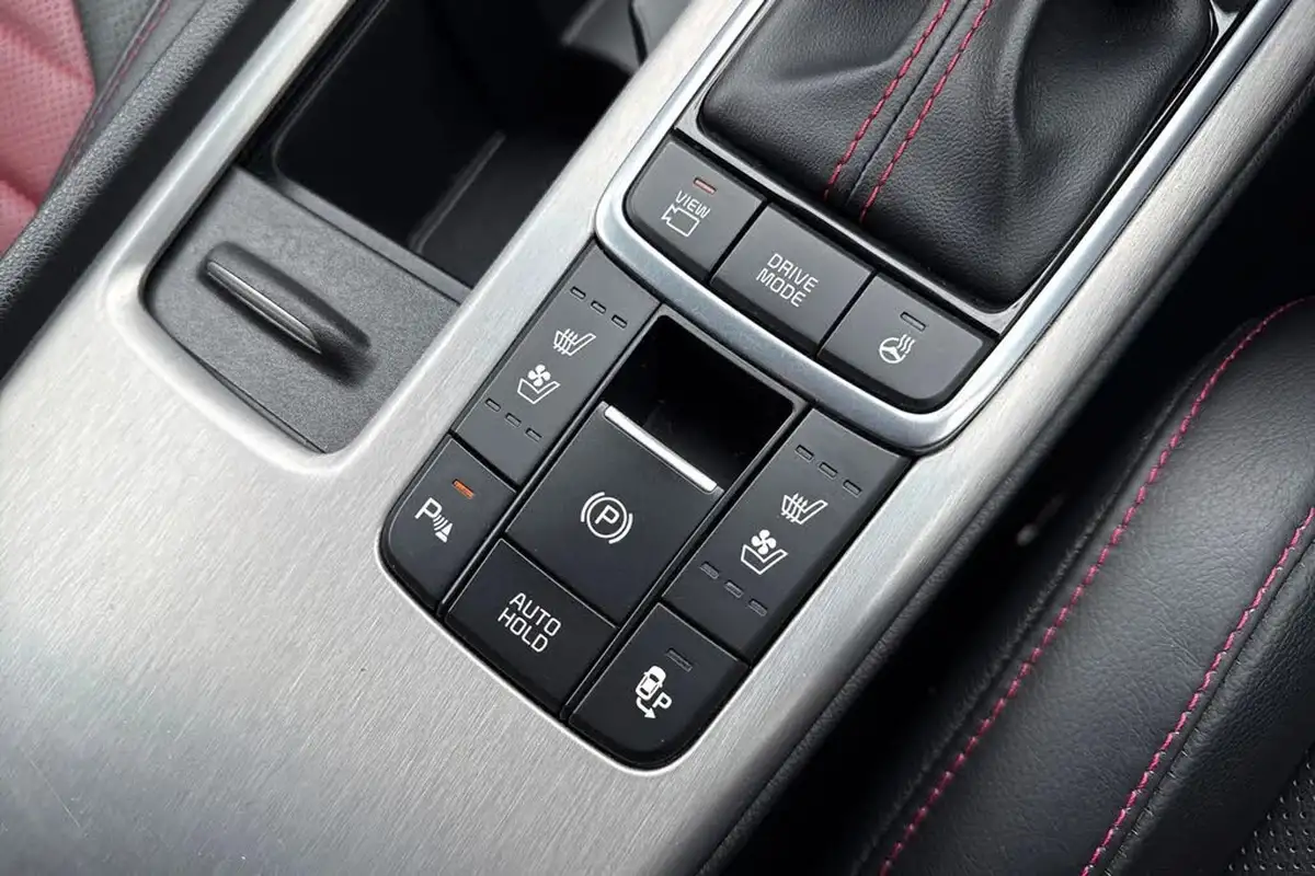 2018-kia-optima-20-t-gdi-gt-big-58