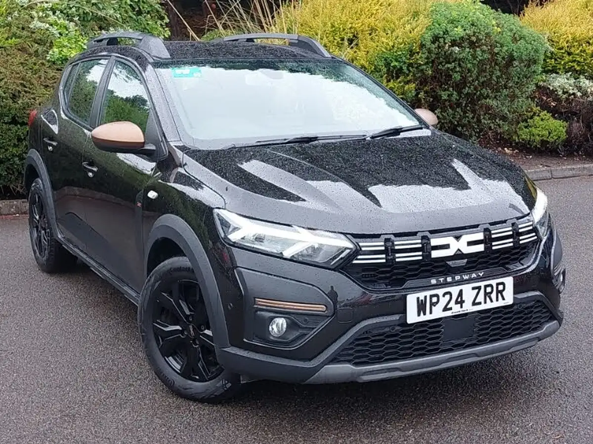 2024-dacia-sandero-stepway-10-tce-extreme-90bhp-big-0