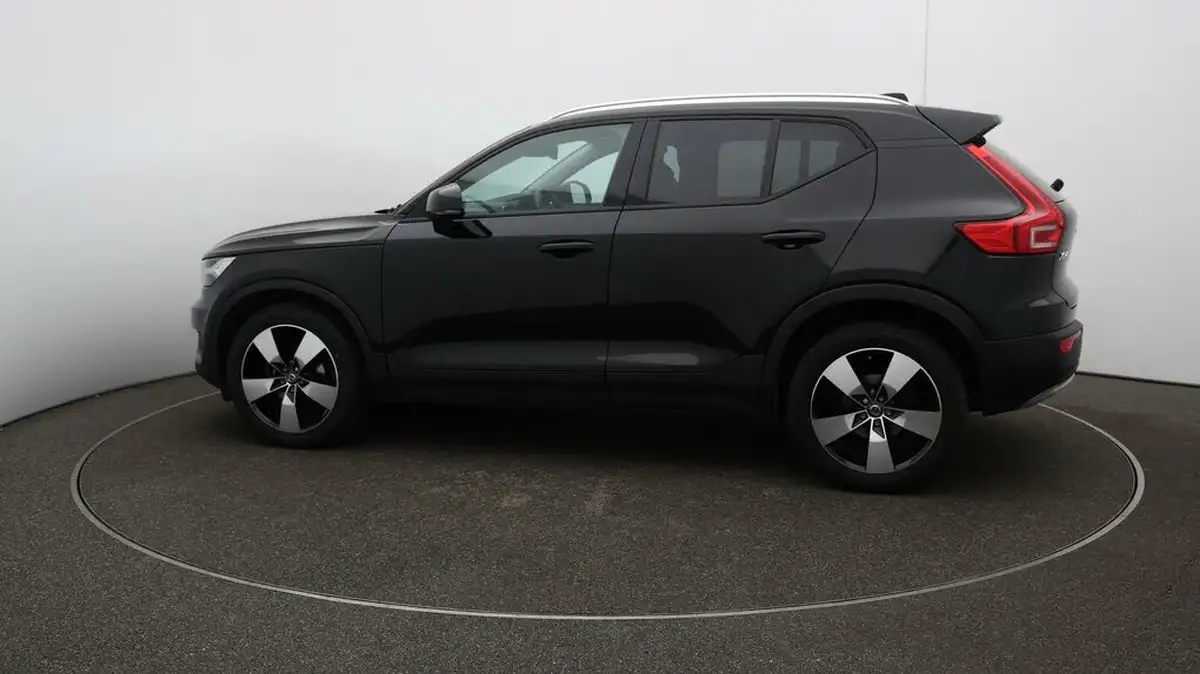 2019-volvo-xc40-20td-d3-momentum-big-57
