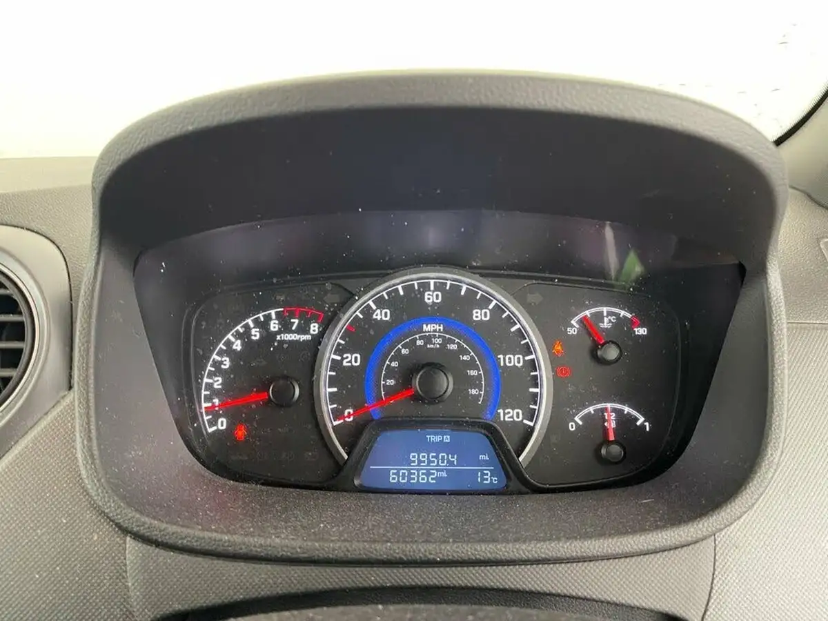 2019-hyundai-i10-10-go-se-67ps-big-12