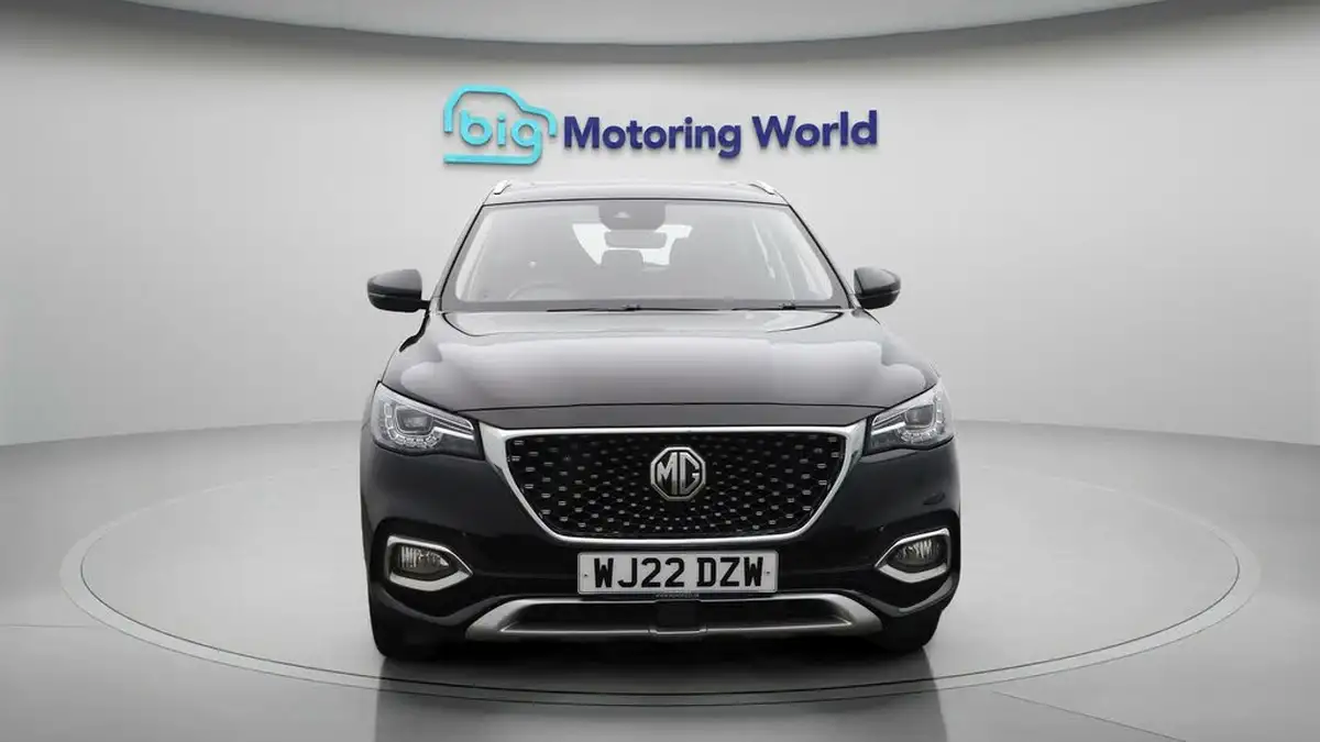 2022-mg-hs-15t-gdi-exclusive-162ps-dct-big-2
