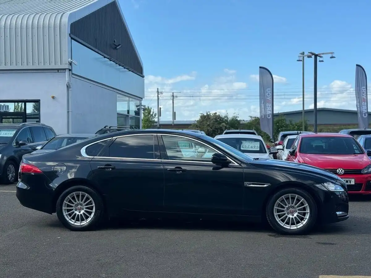 2017-jaguar-xf-20td-prestige-180ps-saloon-4d-1999cc-auto-big-6
