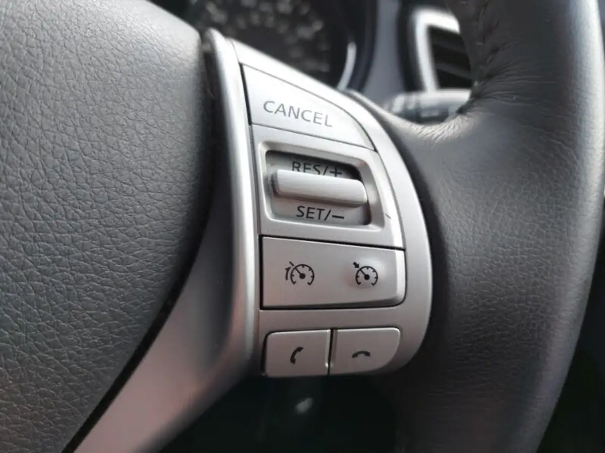 2016-nissan-x-trail-16dci-acenta-big-15