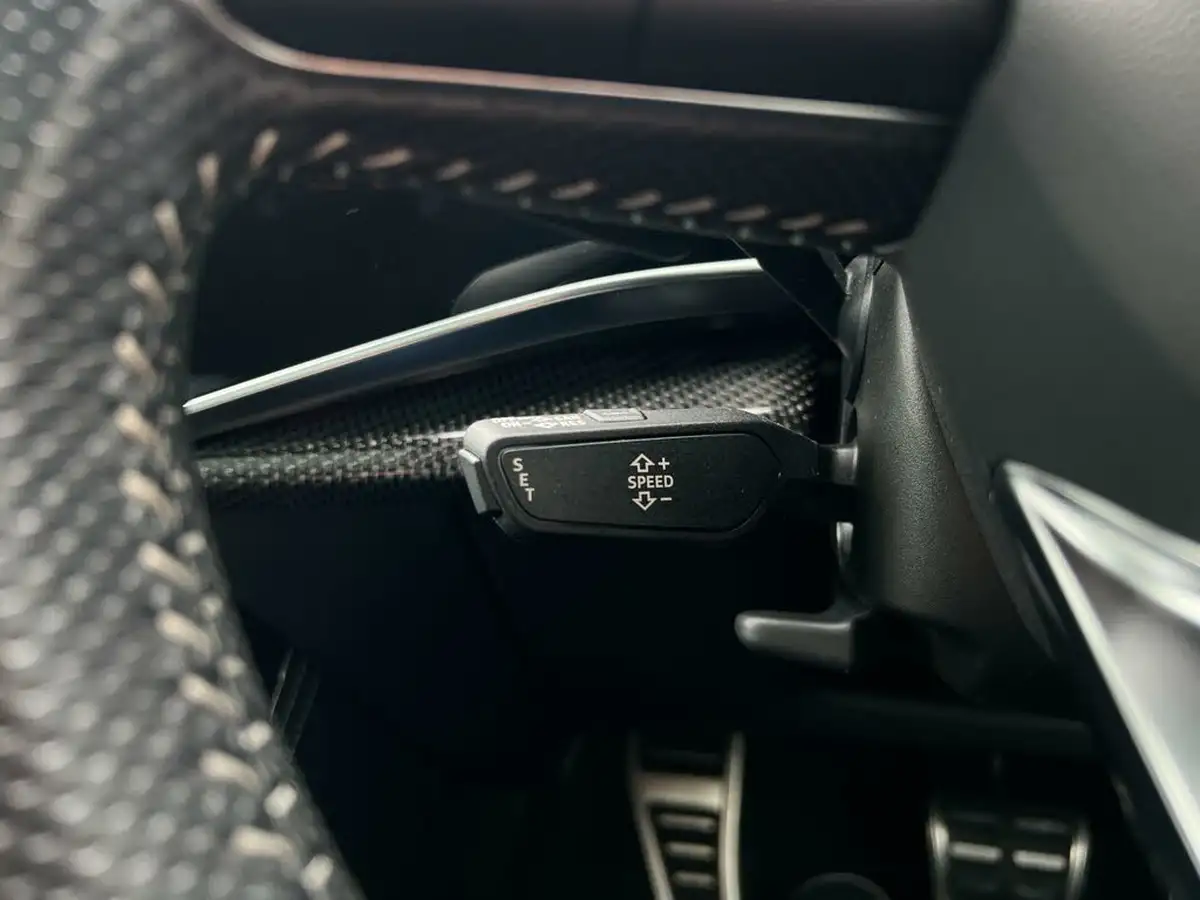2020-audi-sq8-40tdi-big-65