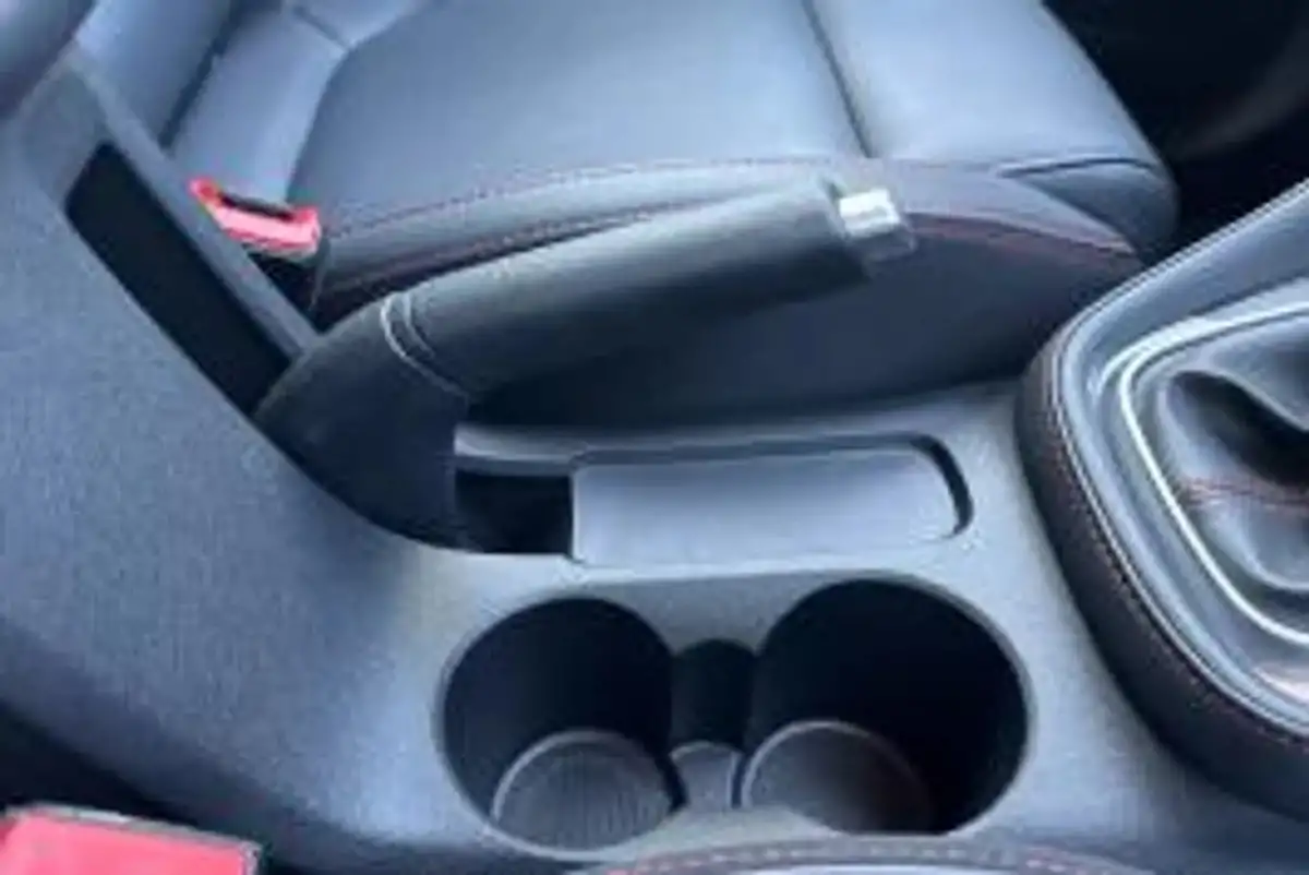 2024-mg-zs-suv-15-vti-tech-exclusive-big-23