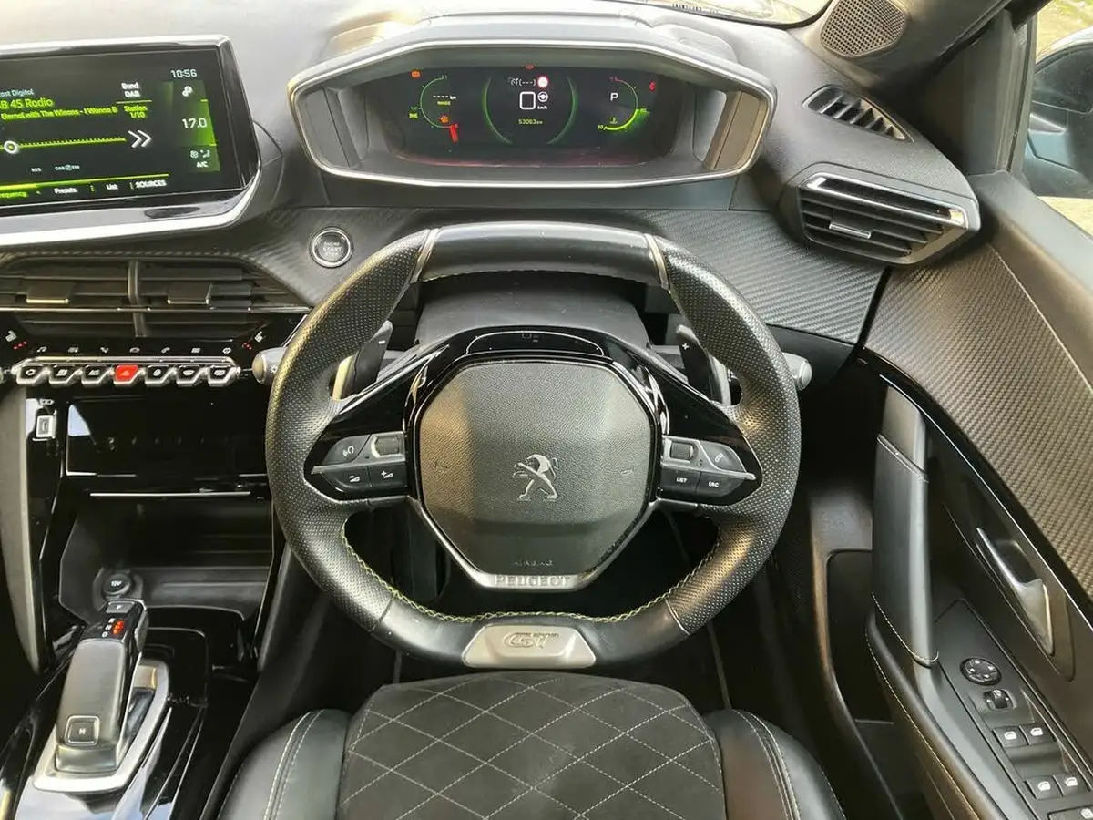 2021-peugeot-208-12-puretech-gt-premium-130bhp-eat8-big-16