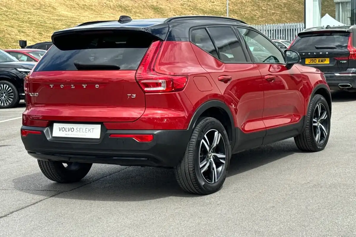 2021-volvo-xc40-15-t3-r-design-161bhp-big-39