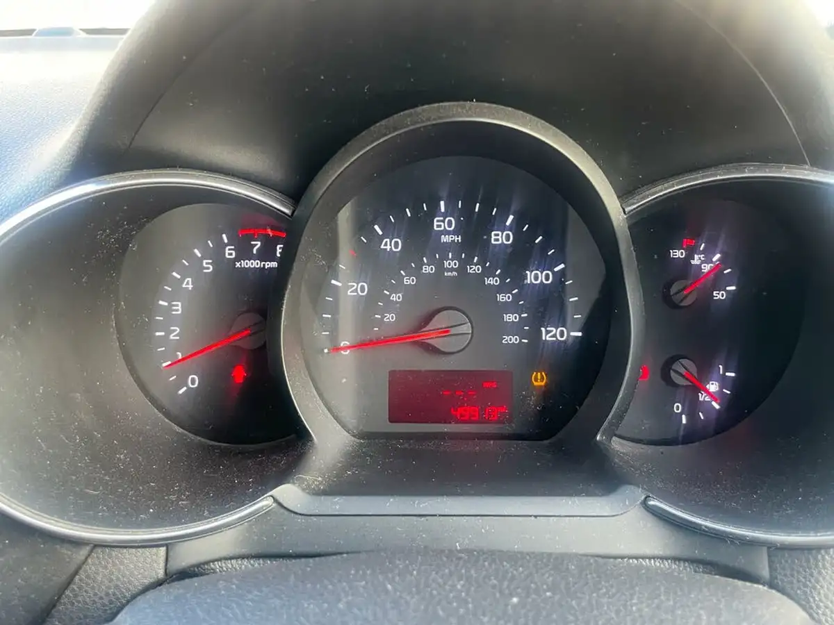 2016-kia-picanto-10-sr7-3d-big-29