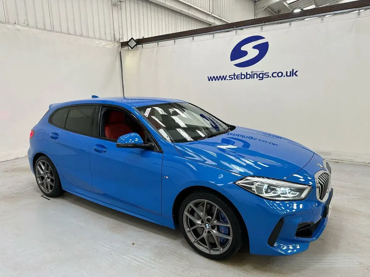 2020-bmw-1-series-20td-118d-sport-auto-big-1