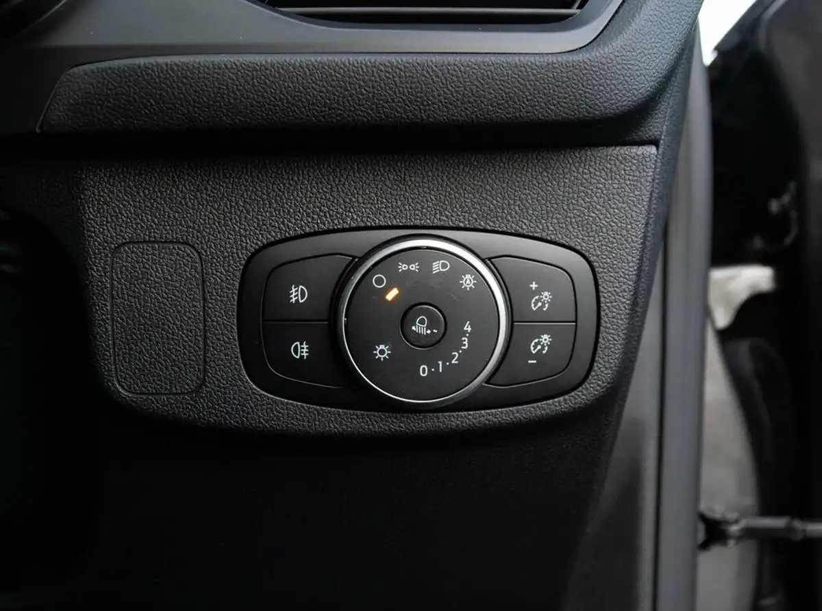 2022-ford-focus-big-15