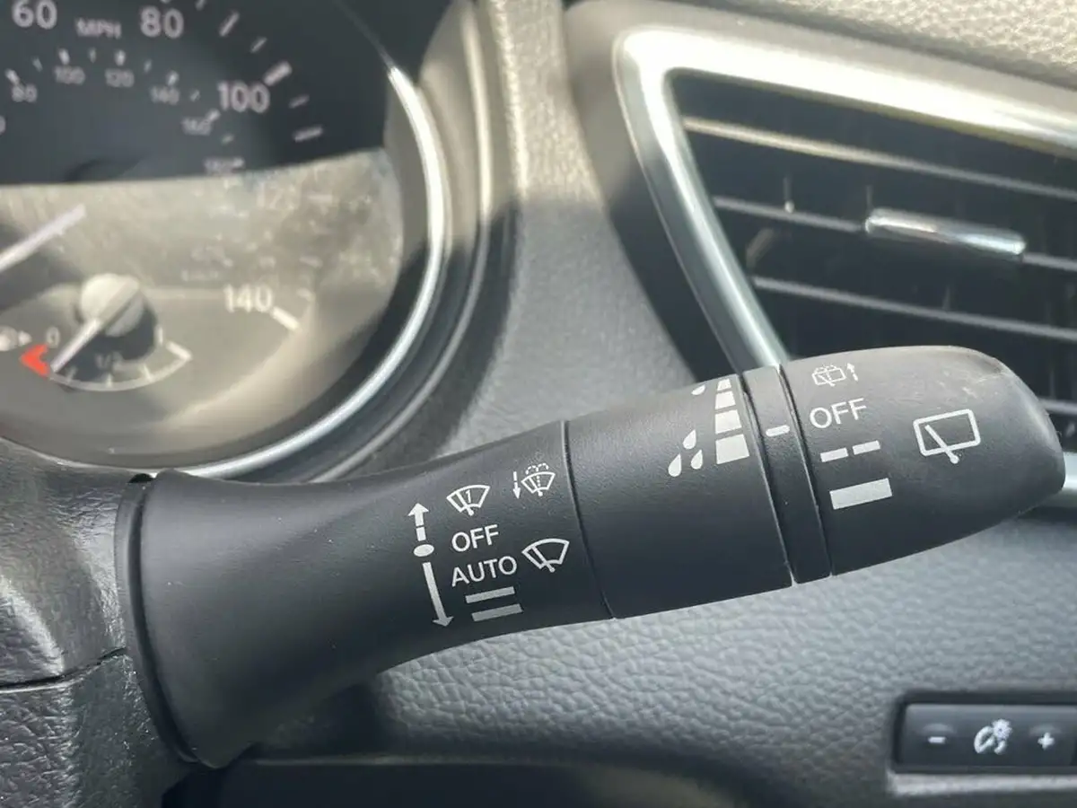 2018-nissan-qashqai-12-dig-t-n-connecta-big-20