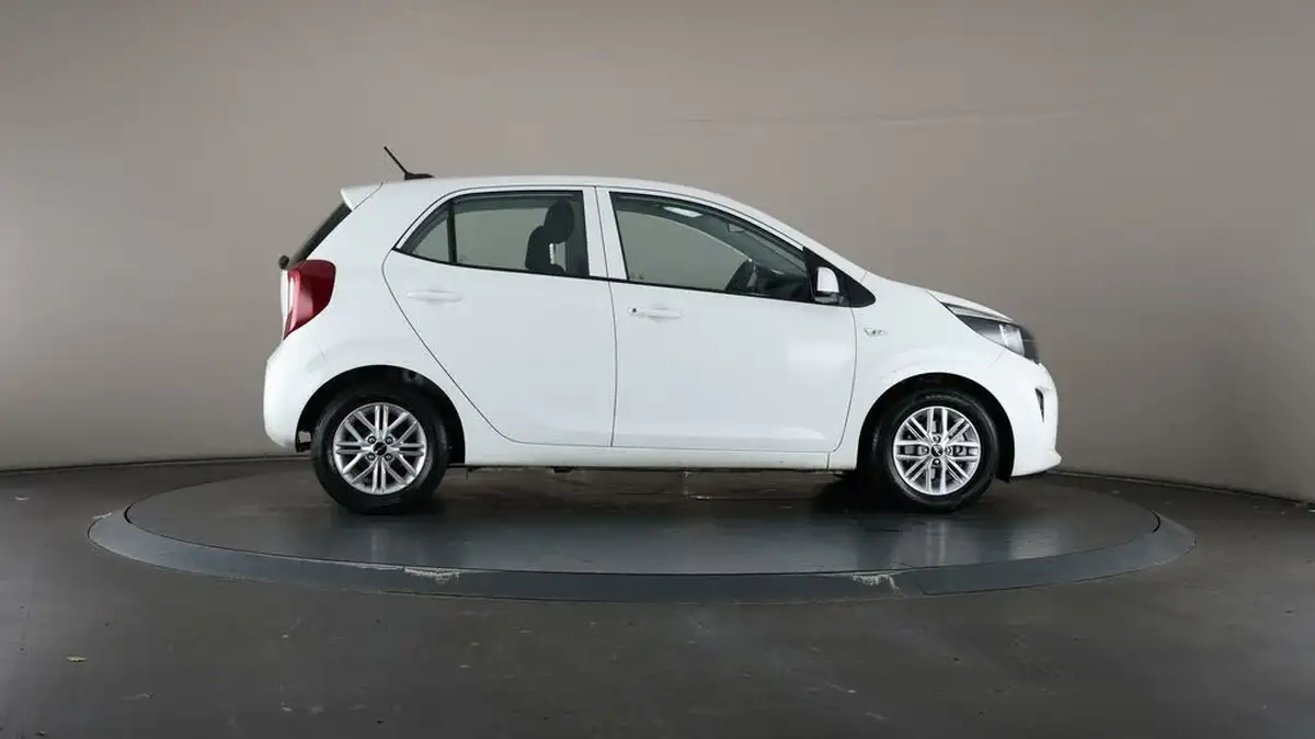 2022-kia-picanto-10-2-big-58