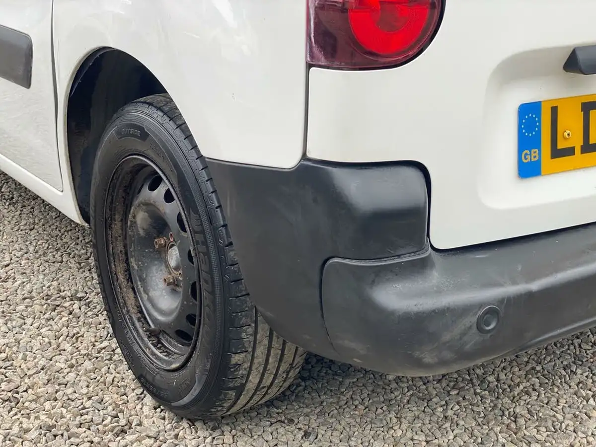 2018-citroen-berlingo-16td-l1625-enterprise-special-edition-panel-big-28