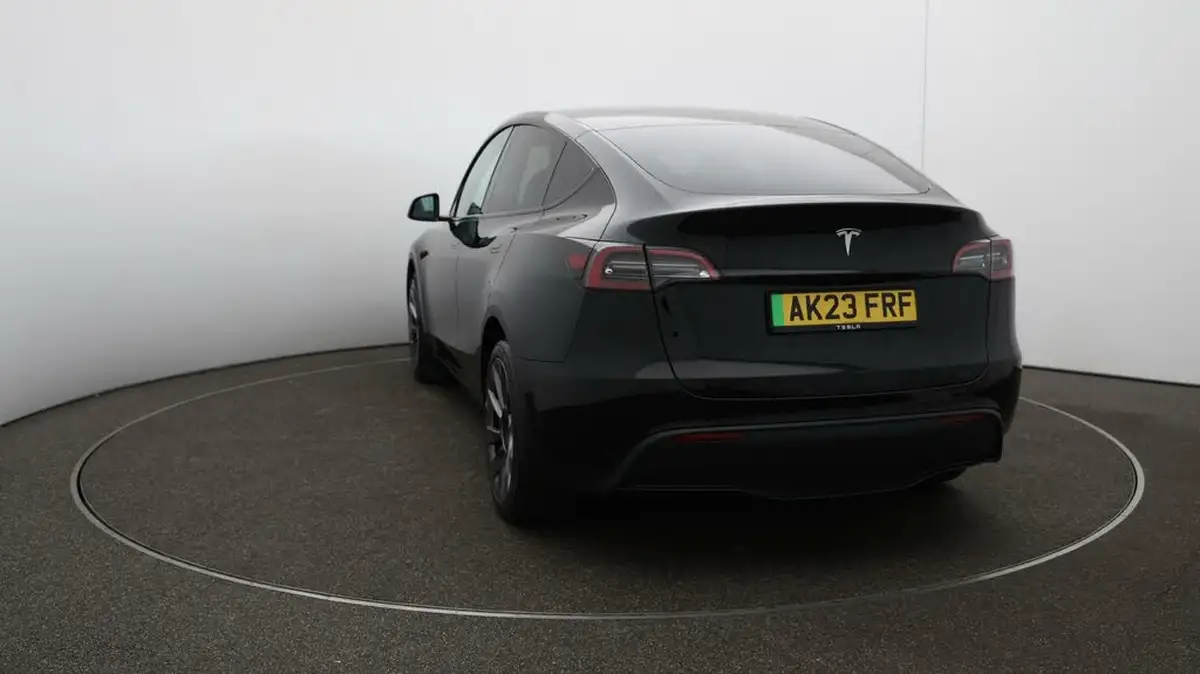 2023-tesla-model-y-e-rwd-big-55