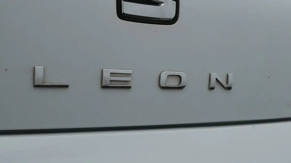 2020-seat-leon-15-tsi-evo-fr-130ps-hatchback-big-21