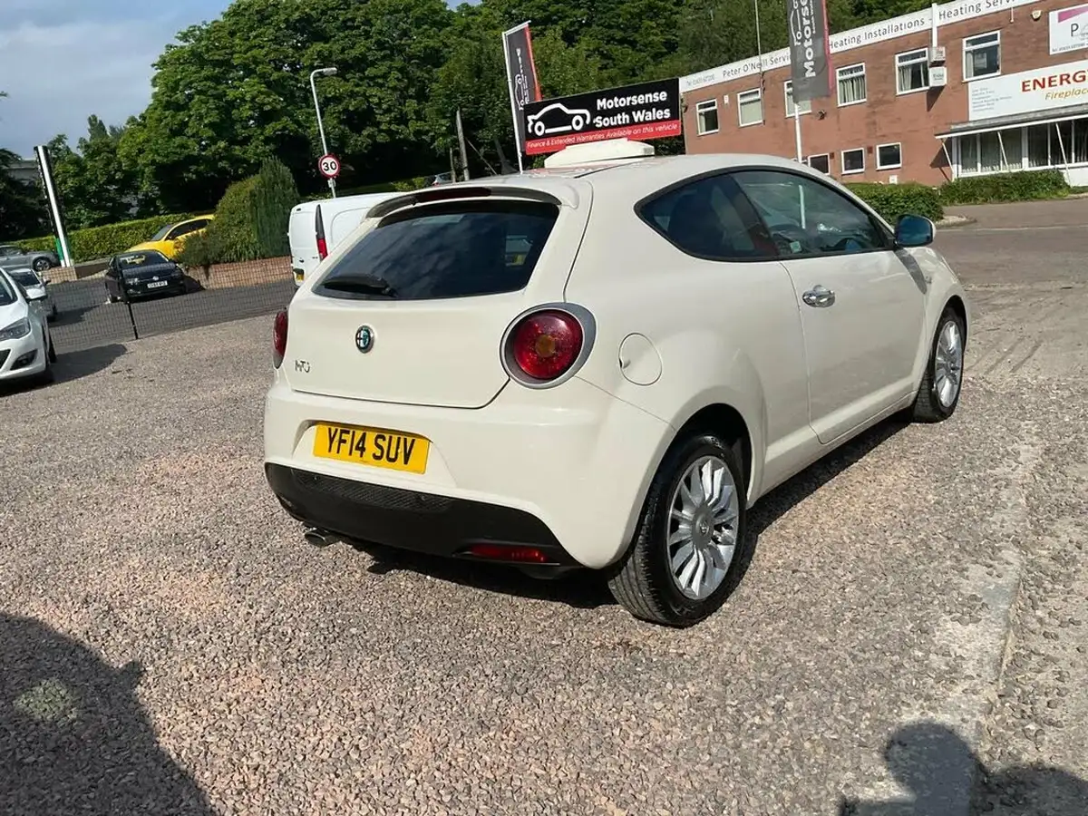 2014-alfa-romeo-mito-13jtdm-2-sprint-big-59