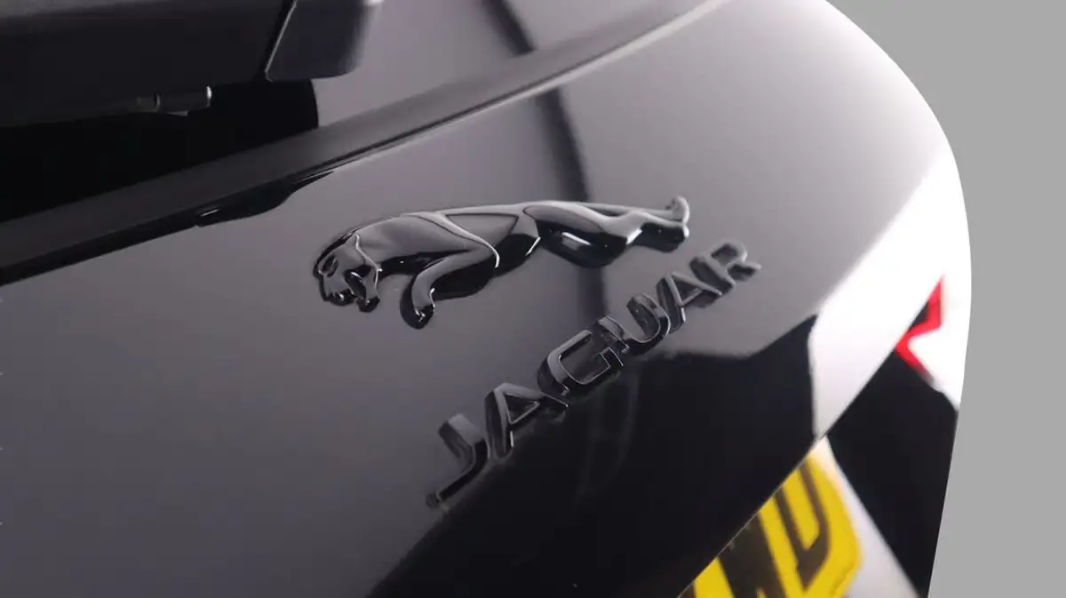 2022-jaguar-f-pace-20-p400e-r-dynamic-s-big-20
