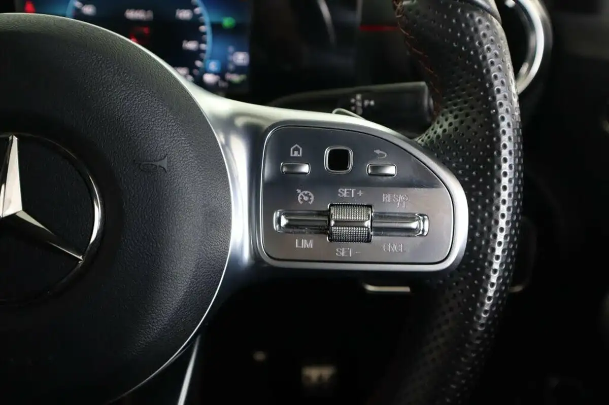 2021-mercedes-benz-a-class-13-a250e-amg-line-hatchback-5d-big-16
