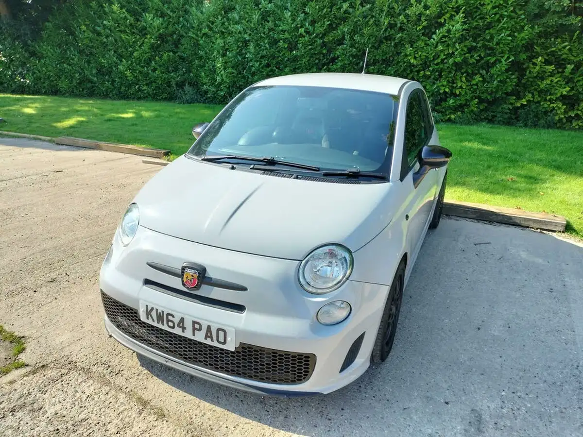 2015-fiat-500-14-abarth-t-jet-big-2