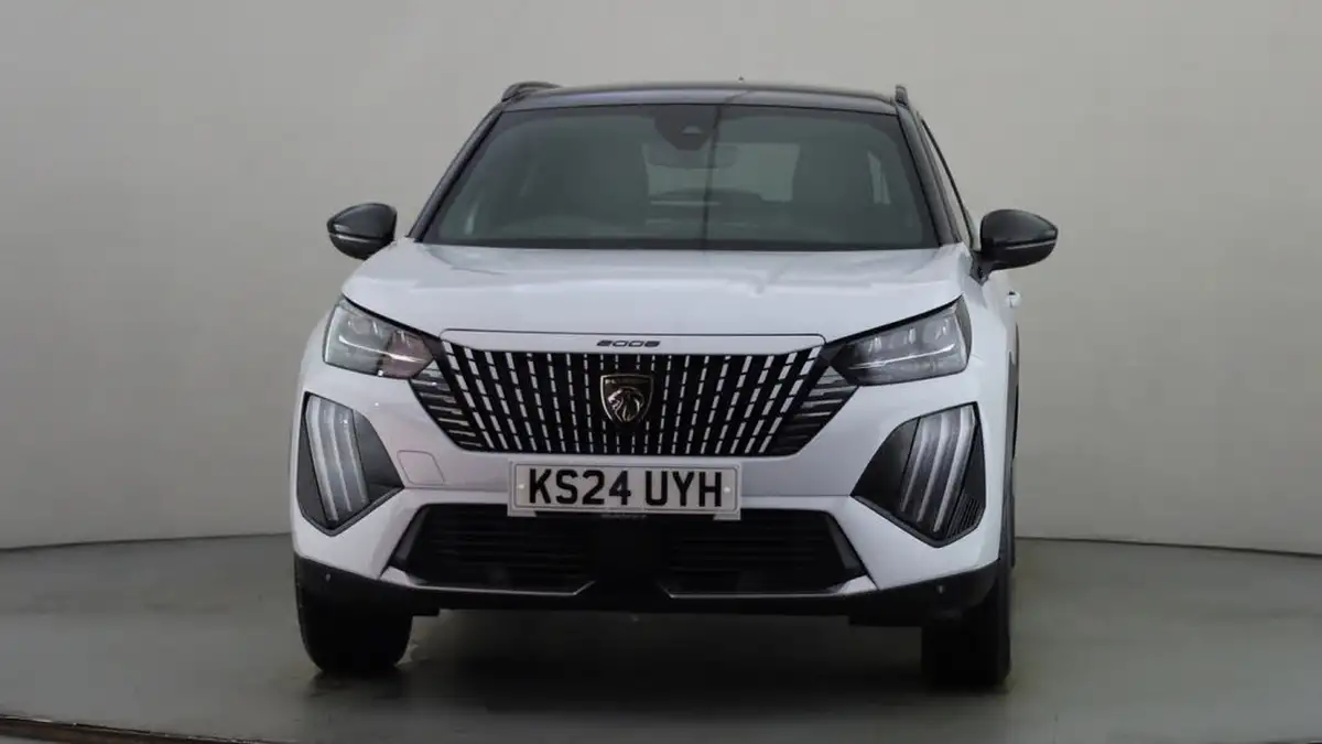 2024-peugeot-2008-suv-12-puretech-gt-130ps-eat8-big-15