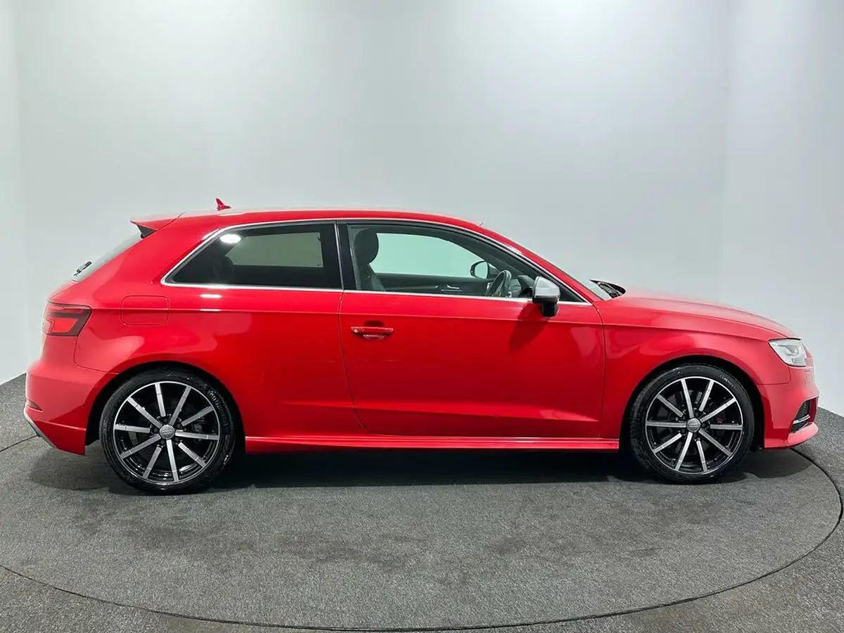 2017-audi-s3-20-tfsi-nav-hatchback-3d-s-tronic-big-8