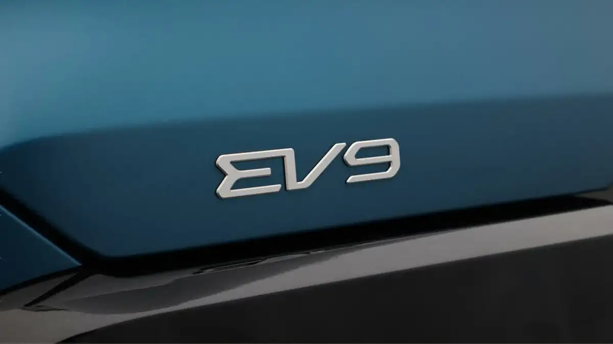 2025-kia-ev9-e-gt-line-s-7-big-23