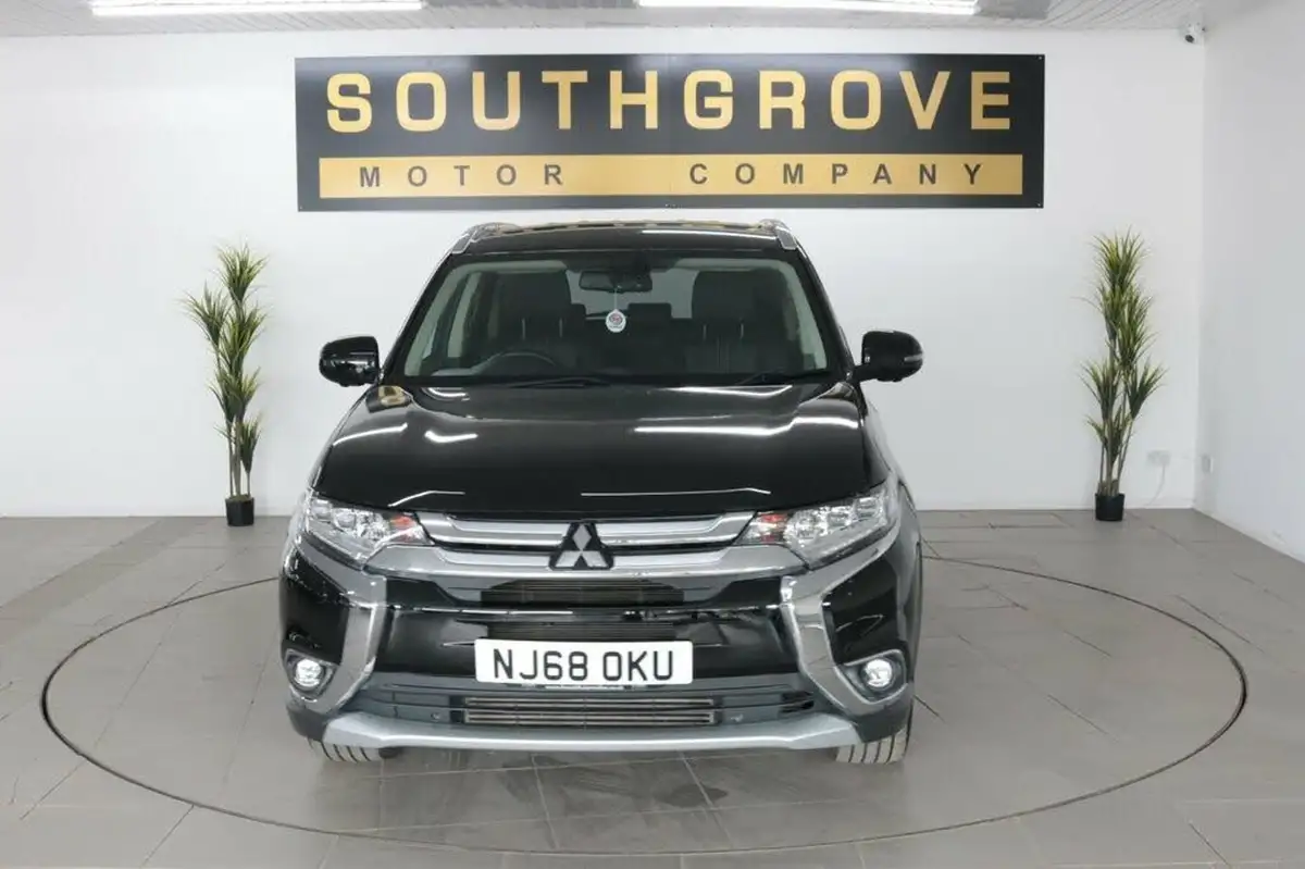 2018-mitsubishi-outlander-22di-d-4-leather-big-1