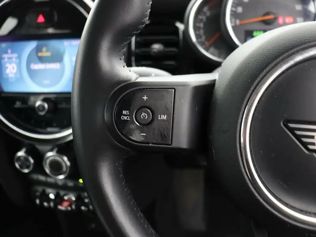 2022-mini-cooper-20-cooper-s-classic-hatchback-5d-big-34