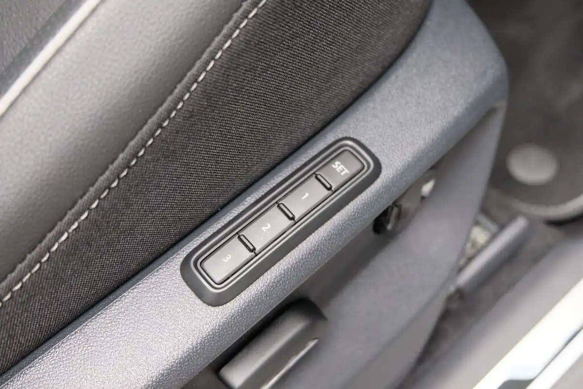 2024-volkswagen-tiguan-allspace-20-tsi-r-line-245ps-evo-big-29