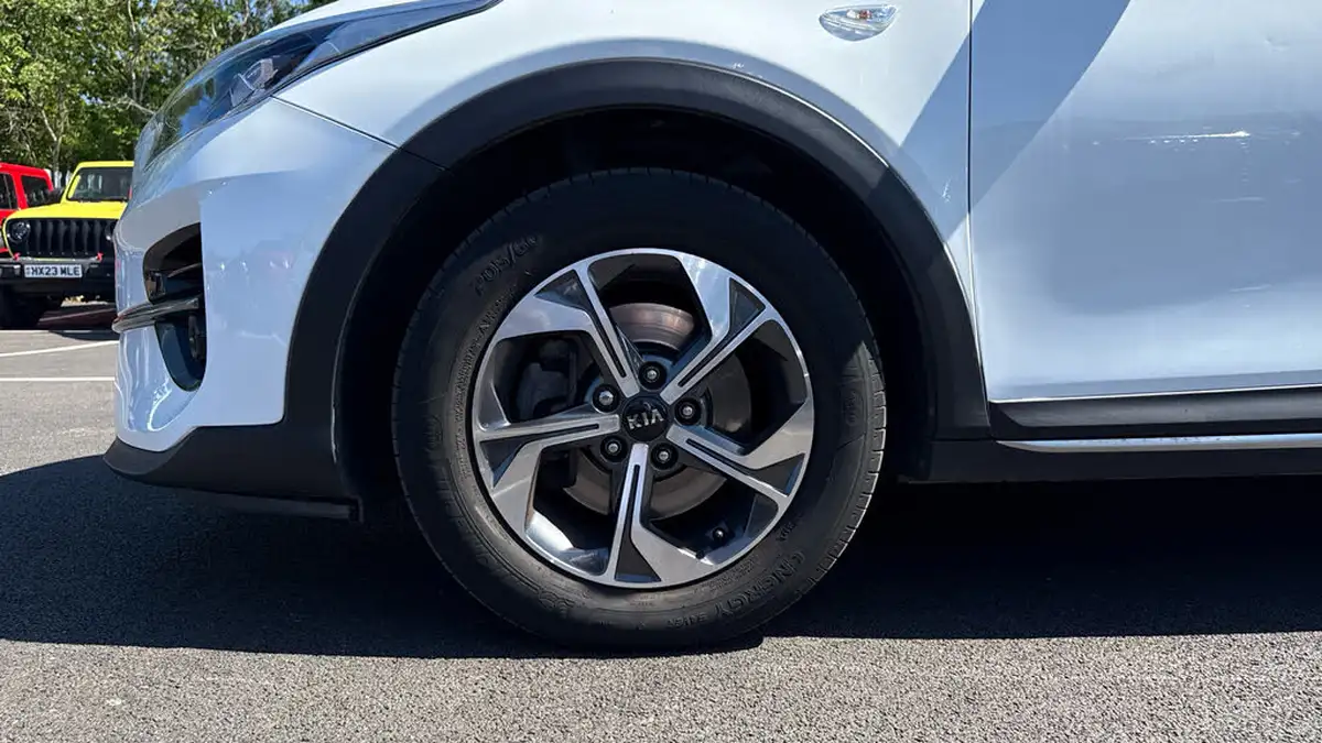 2021-kia-xceed-10-t-gdi-2-big-16