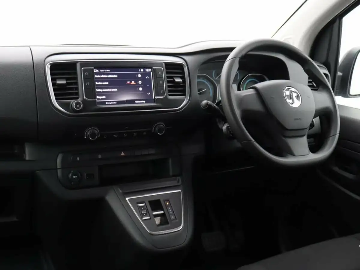 2023-vauxhall-vivaro-life-e-combi-l-big-22